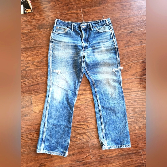 Vintage Dakota naturally distressed denim - Picture 1 of 3
